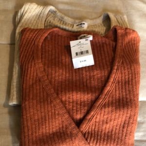 (2) Cotton :on Tonya V  Top